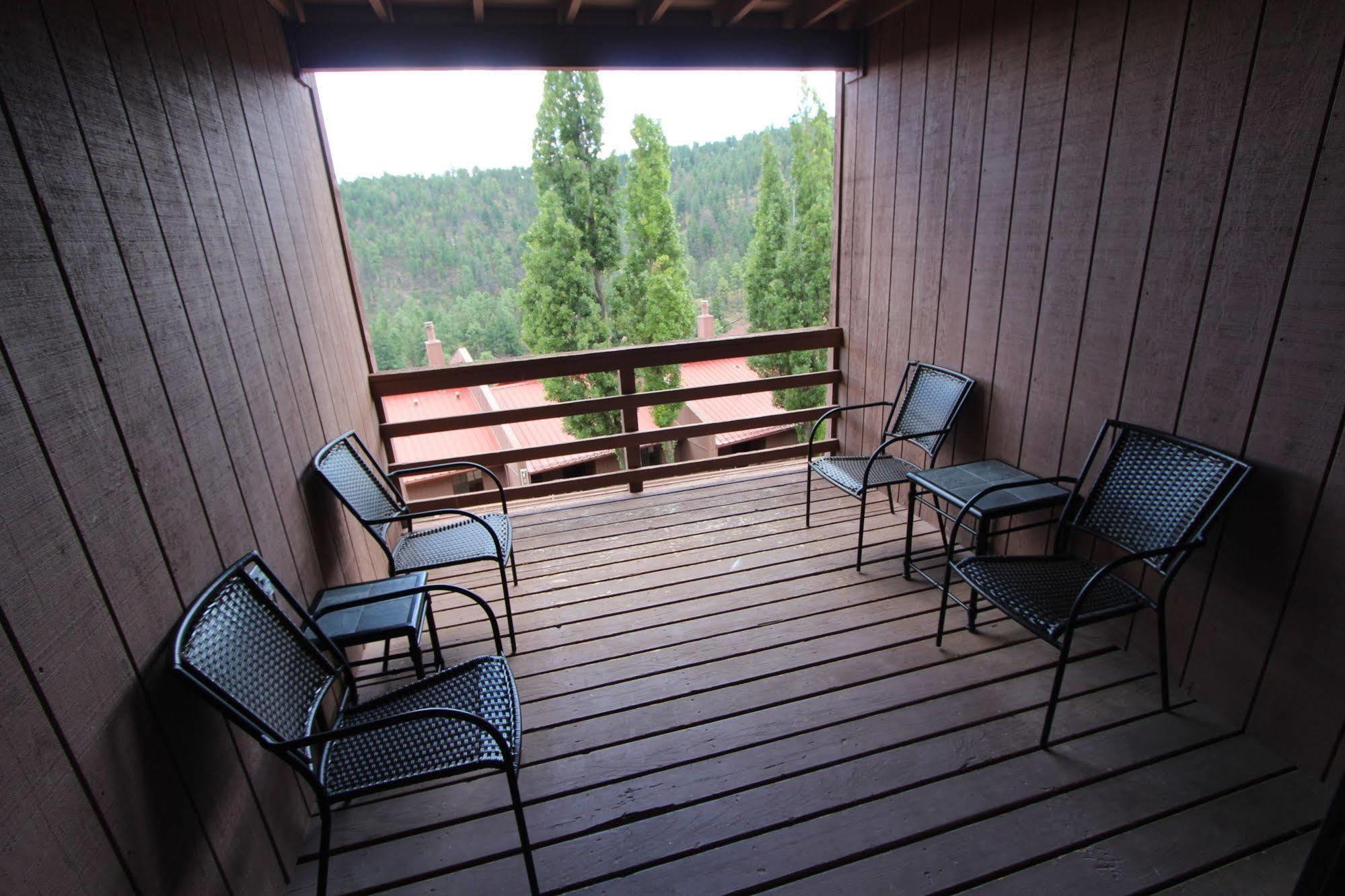 Crown Point Resort Рюидозо Екстериор снимка